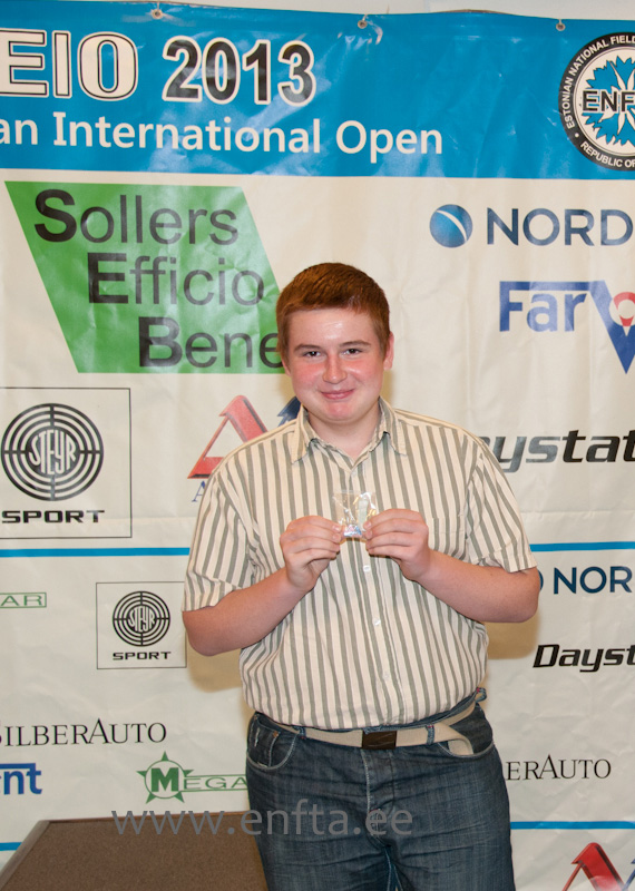 Good Air Arms junior shooter - Oliver Vanamets EE